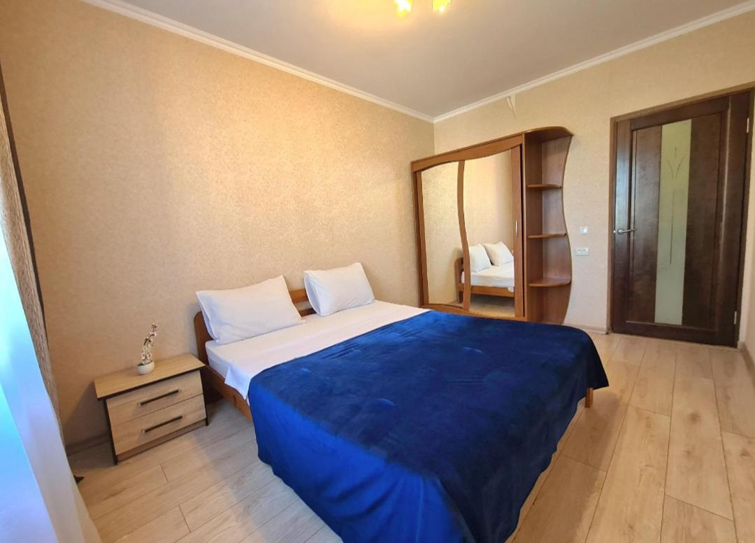 Decebal 2 Apartment Chisinau Bagian luar foto