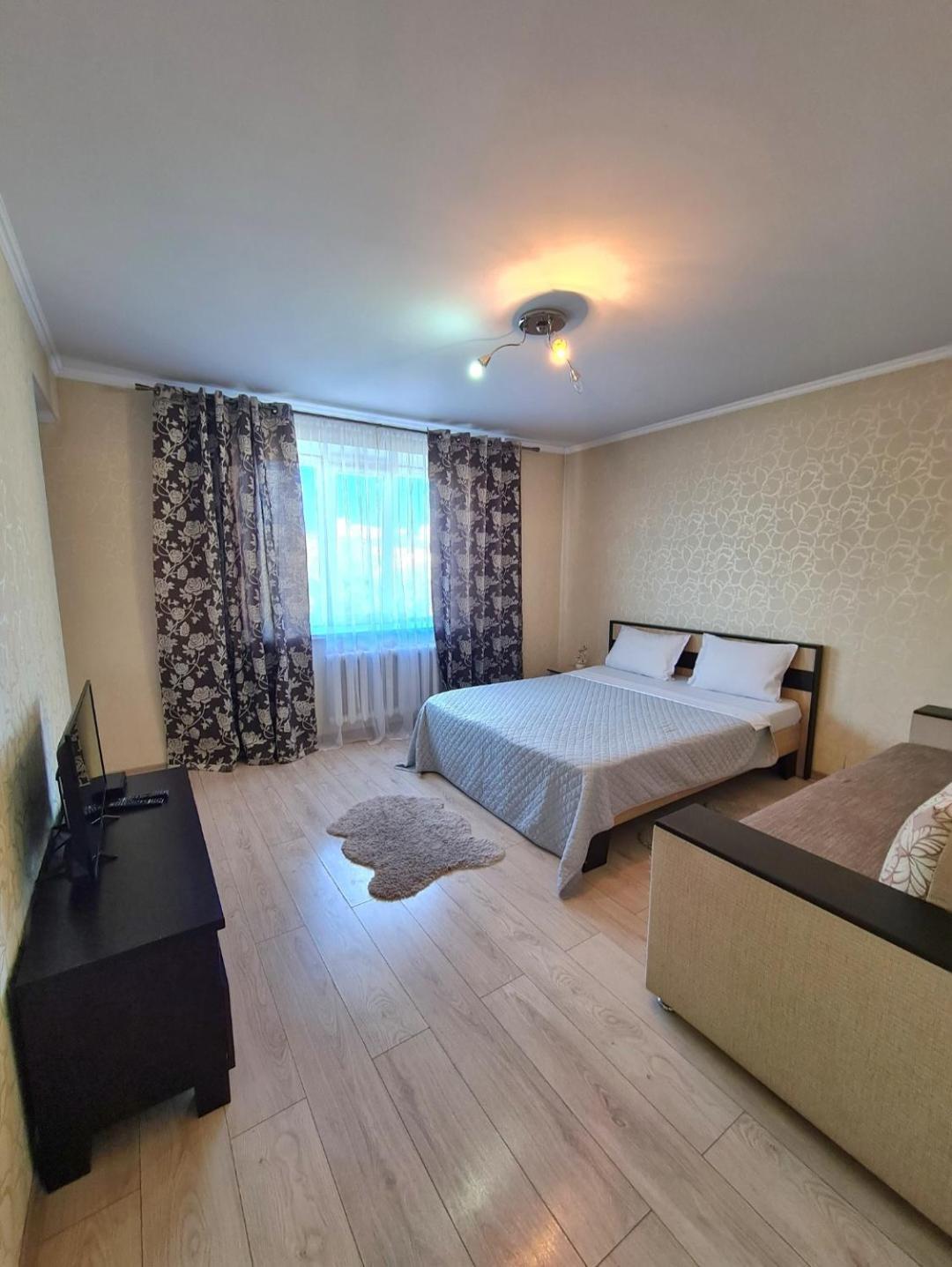 Decebal 2 Apartment Chisinau Bagian luar foto